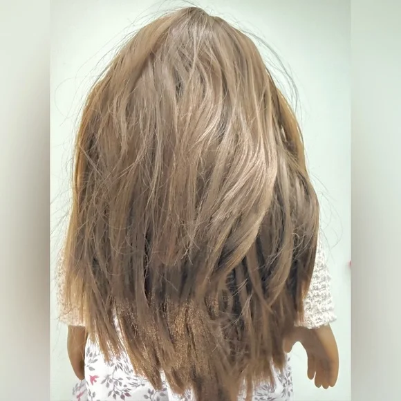 18” Our Generation - Suzee With Amputated Leg (crutches added) - Picture 8 of 12